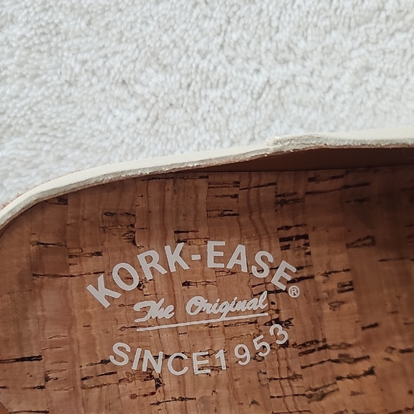 Kork-Ease Women's Leather Tan Slip On Loafers Size 8.5 EUC - Picture 2 of 12